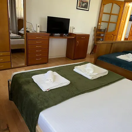 Bed & Breakfast Hill Haven Domje